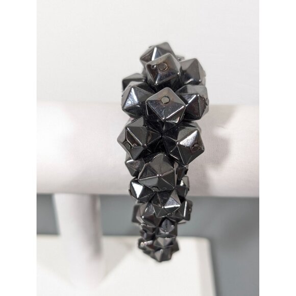 Geometric Gray Metallic Cluster Charm Statement Bracelet 9" - Picture 2 of 7